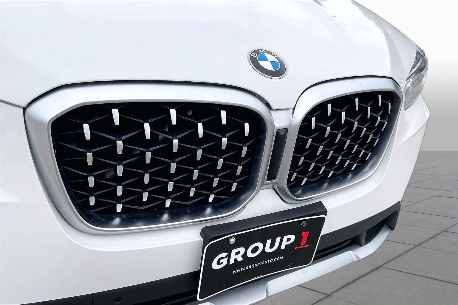 Used 2023 BMW X4 xDrive30i w/ Premium Package AWD/4WD image 30