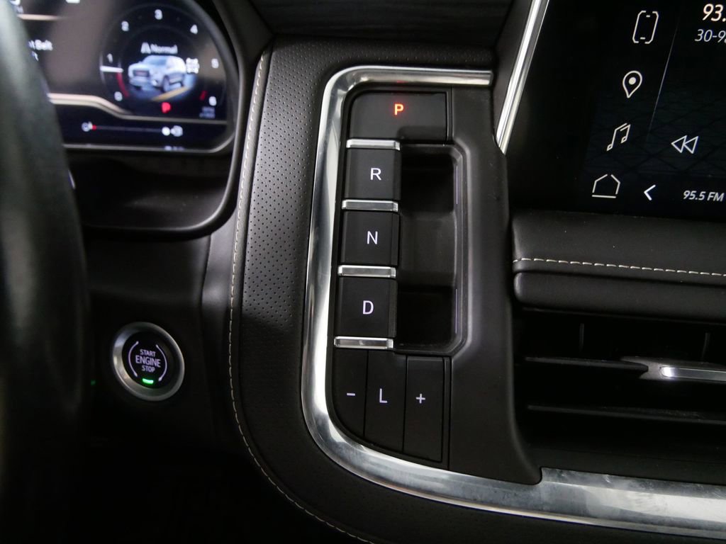 Used 2023 GMC Yukon SLT image 25