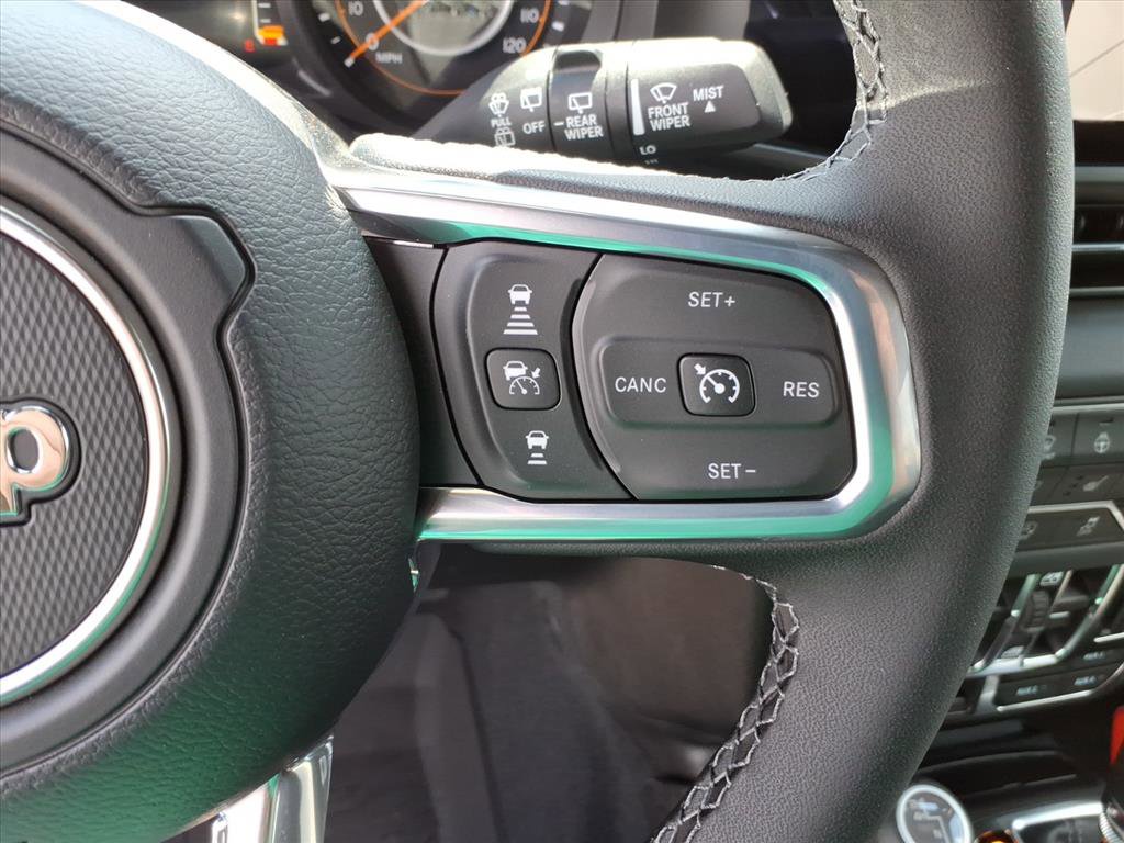 New 2026 Jeep Wrangler Unlimited Sahara AWD/4WD image 25