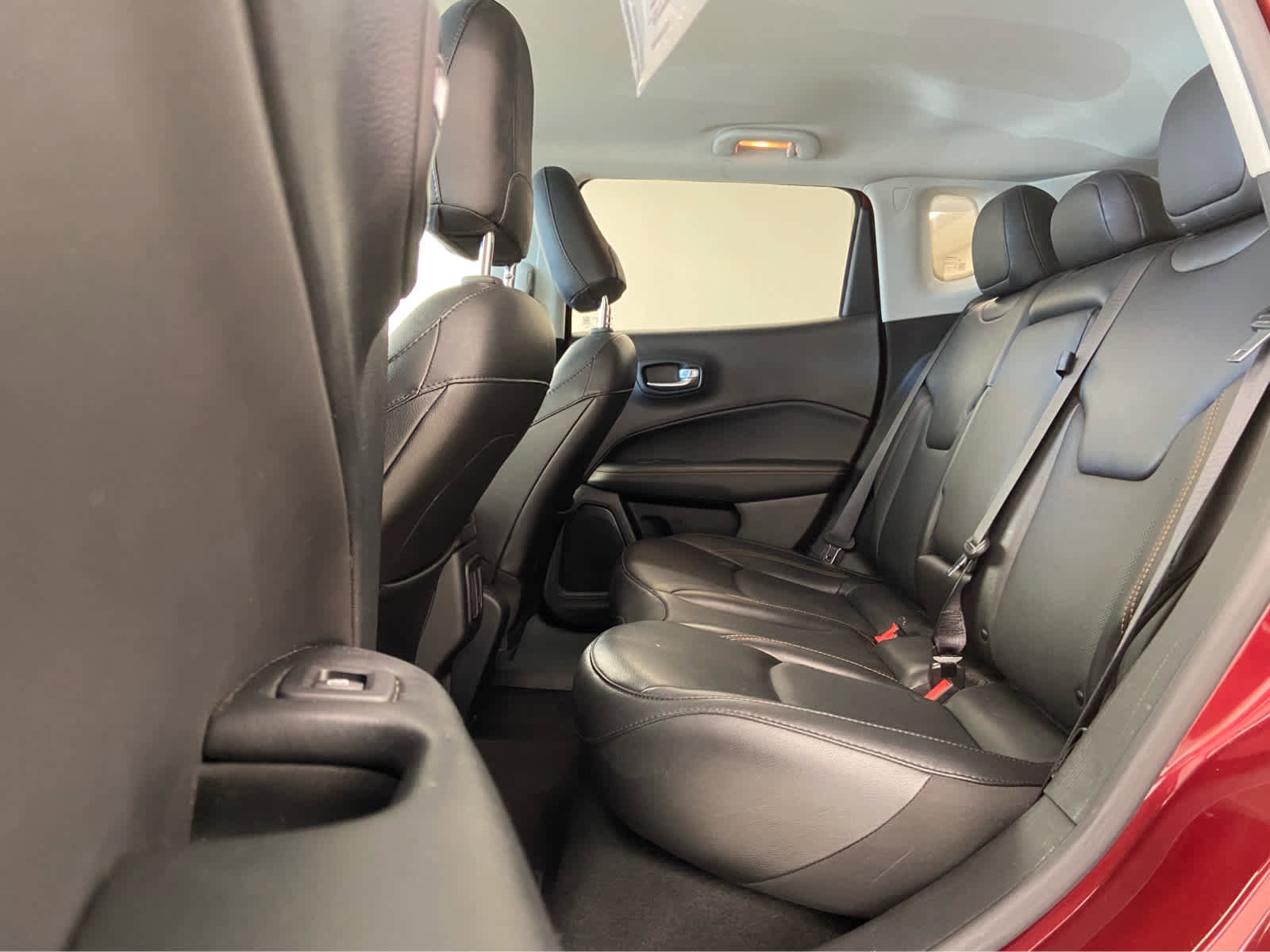 Used 2020 Jeep Compass Limited image 15