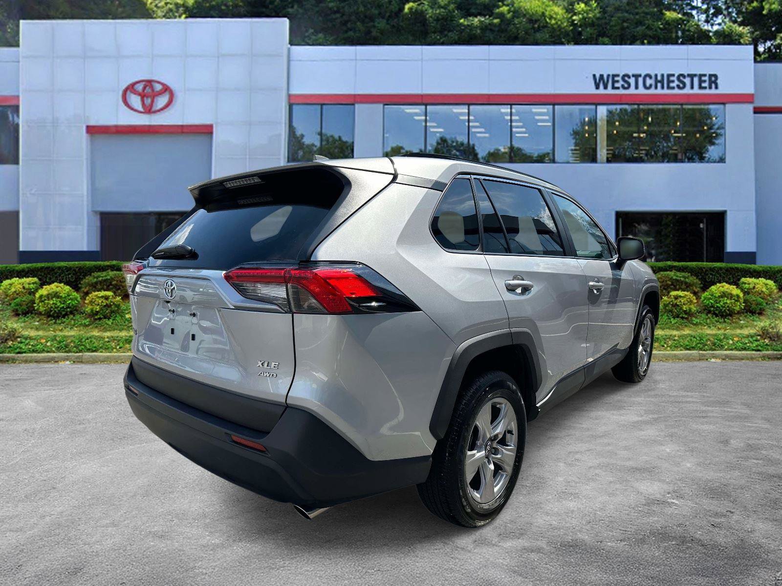 Certified 2025 Toyota RAV4 XLE AWD/4WD image 4