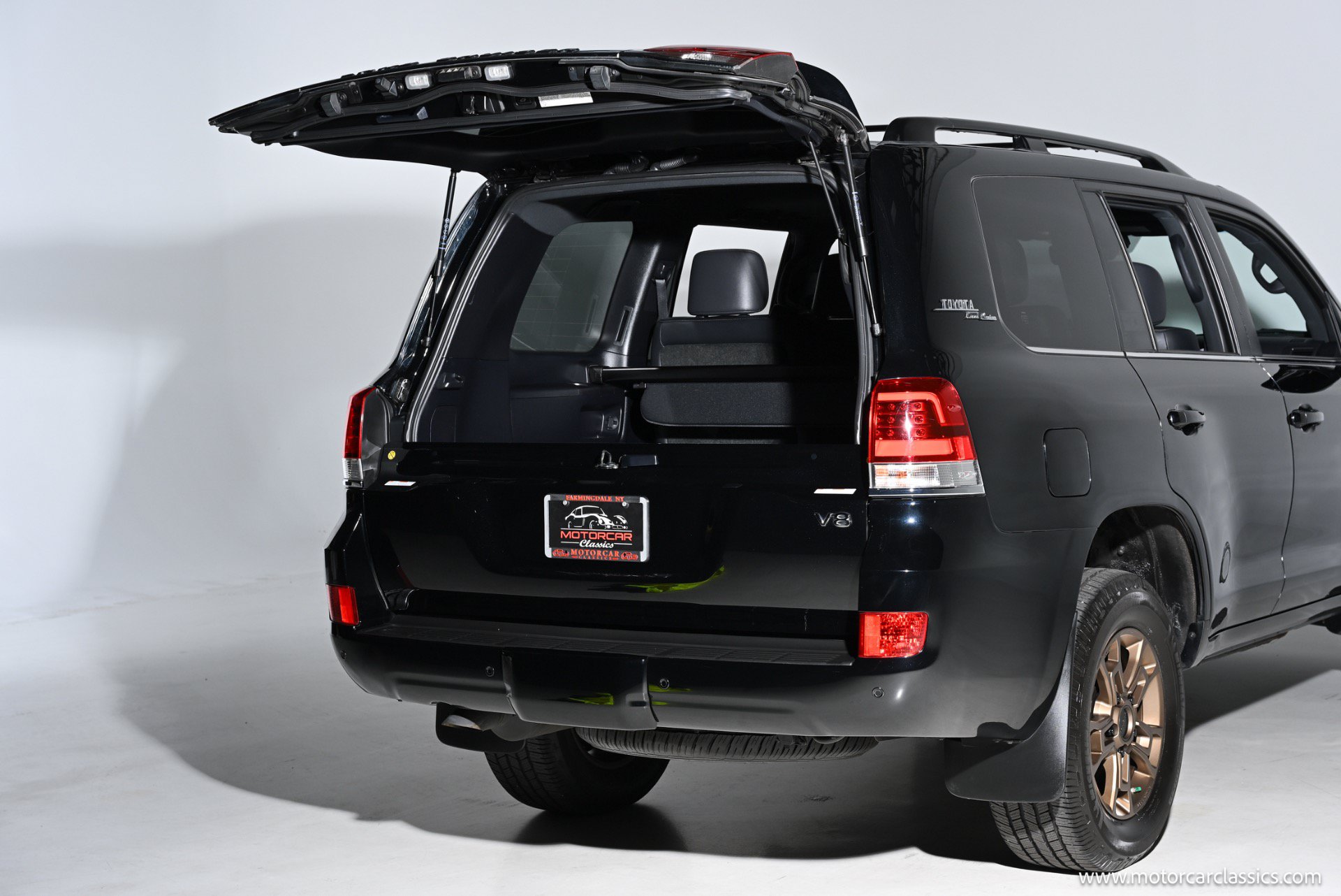 Used 2020 Toyota Land Cruiser Heritage Edition AWD/4WD image 16