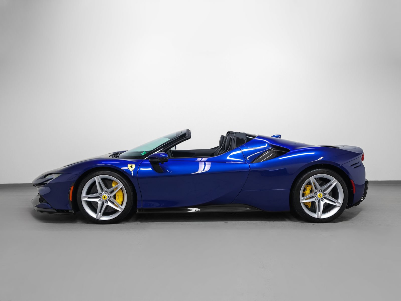 Used 2022 Ferrari SF90 Spider AWD/4WD image 67