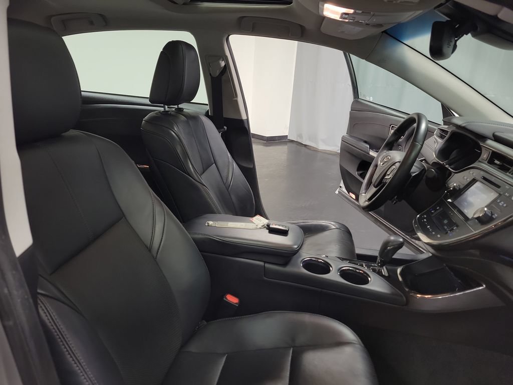 Used 2018 Toyota Avalon Limited w/ All Weather Liner Package FWD image 33