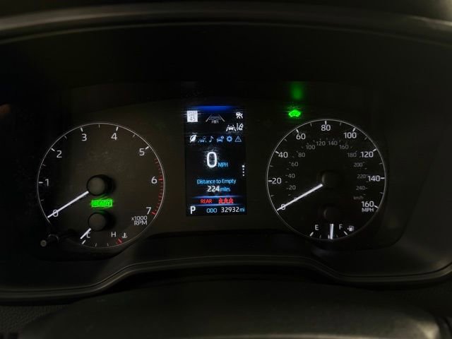 Used 2024 Toyota Corolla SE w/ Convenience Package image 18