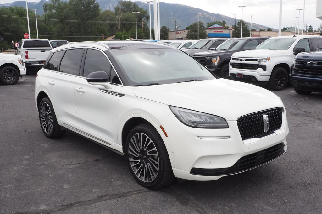 Used 2022 Lincoln Corsair Reserve w/ Equipment Group 201A AWD/4WD image 3