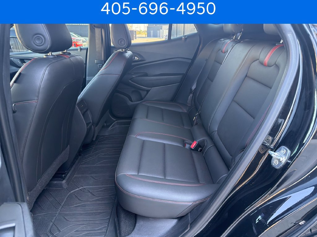 Used 2024 Chevrolet Trax RS w/ Sunroof Package FWD image 18