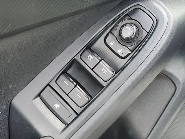 Used 2024 Subaru Crosstrek 2.0i AWD/4WD image 19