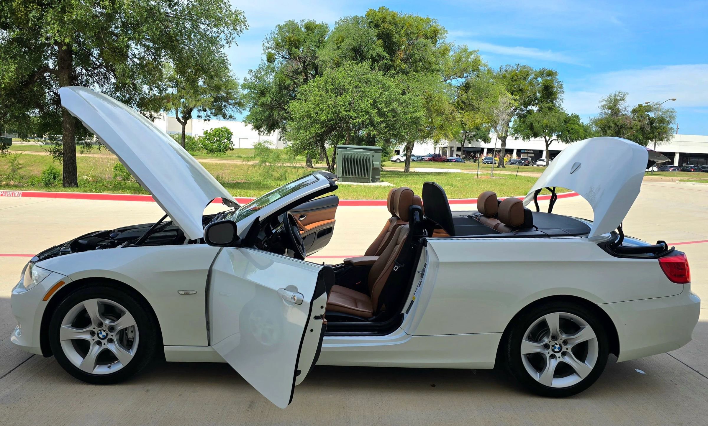 Used 2013 BMW 335i Convertible RWD image 17