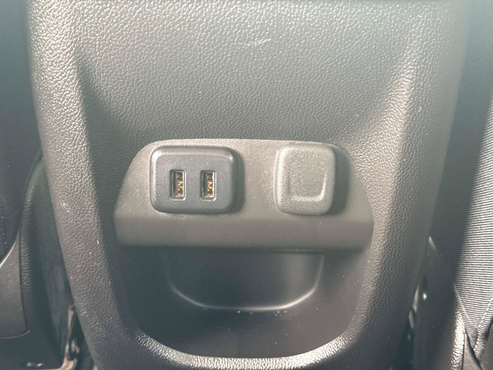 Used 2016 Chevrolet Colorado Z71 image 16