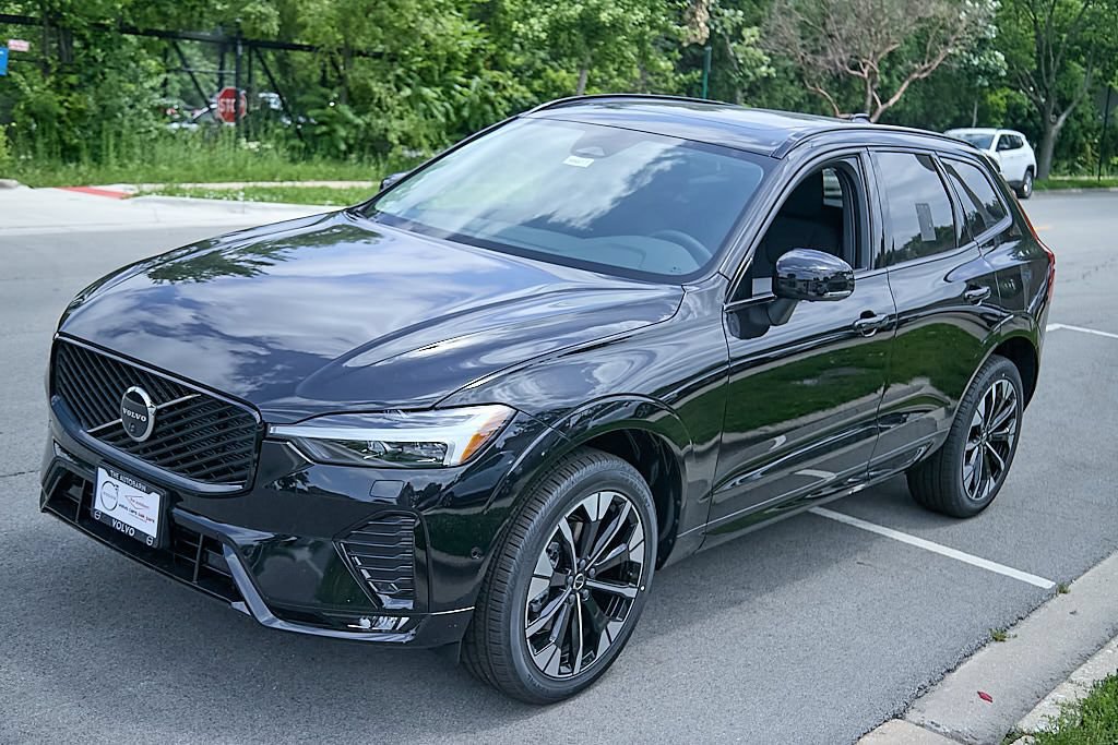 New 2026 Volvo XC60 B5 Plus w/ Climate Package AWD/4WD image 6