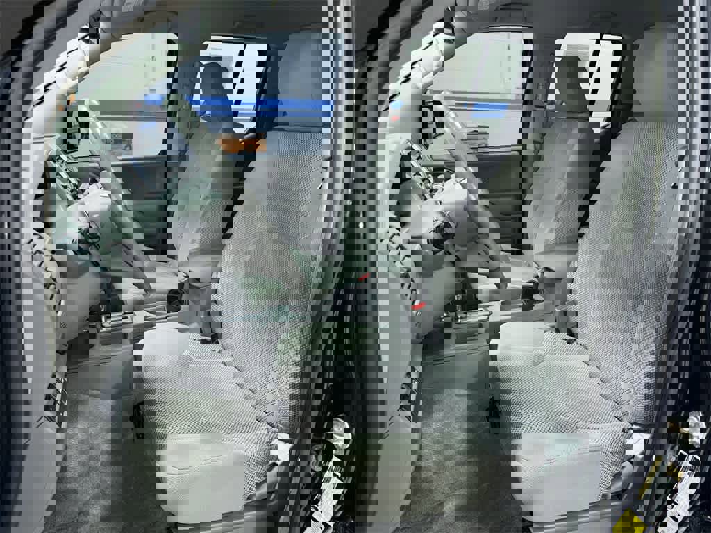 Used 2018 Nissan Frontier SV w/ Value Truck Package image 15