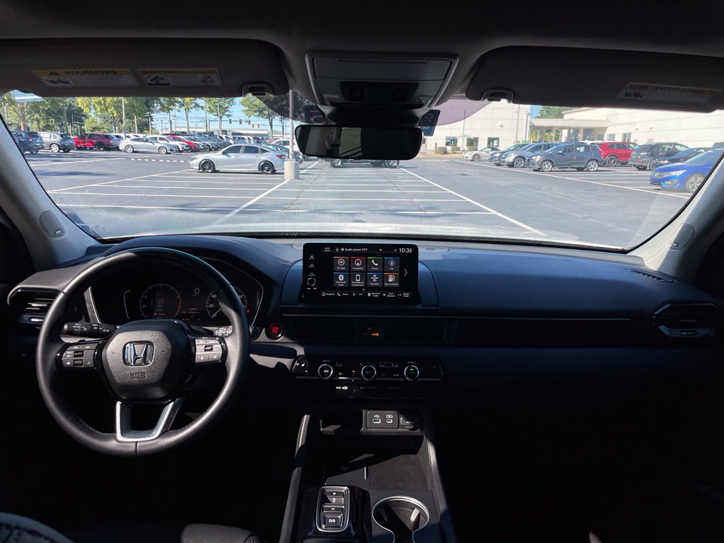 Certified 2025 Honda Pilot Touring image 10