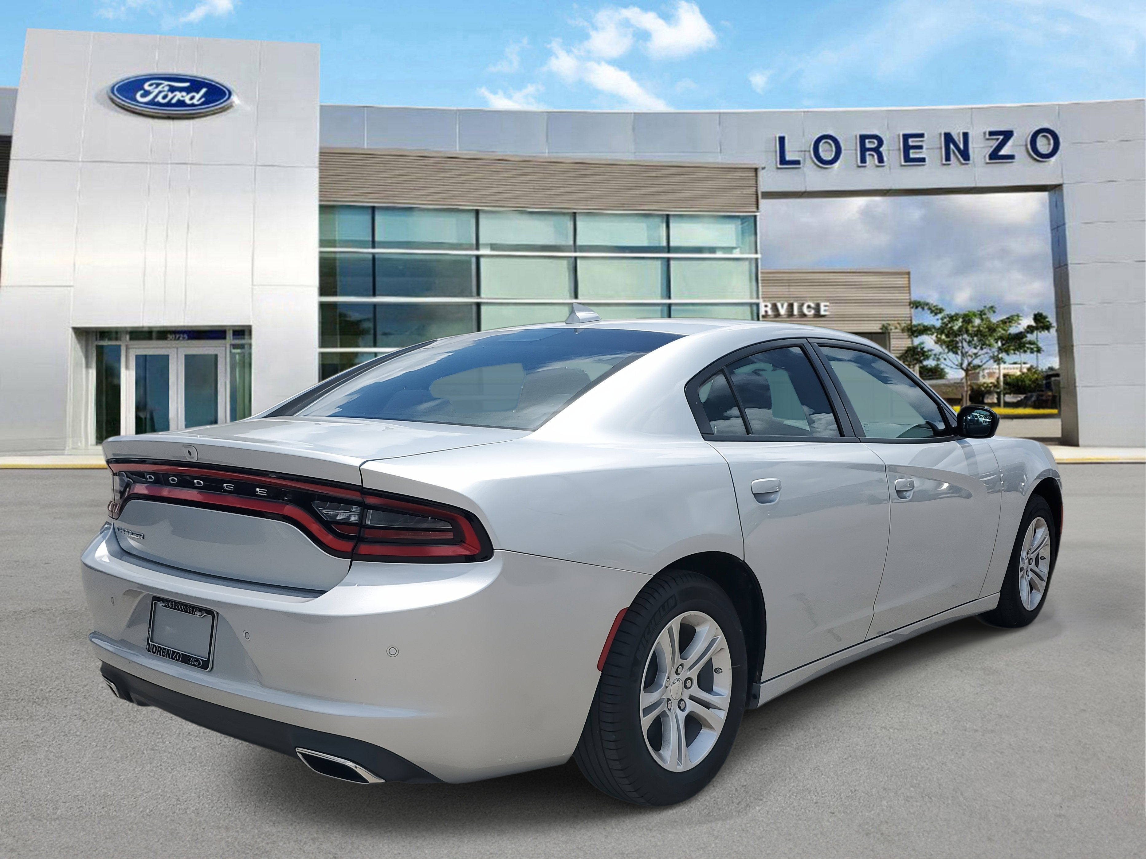 Used 2023 Dodge Charger SXT image 5