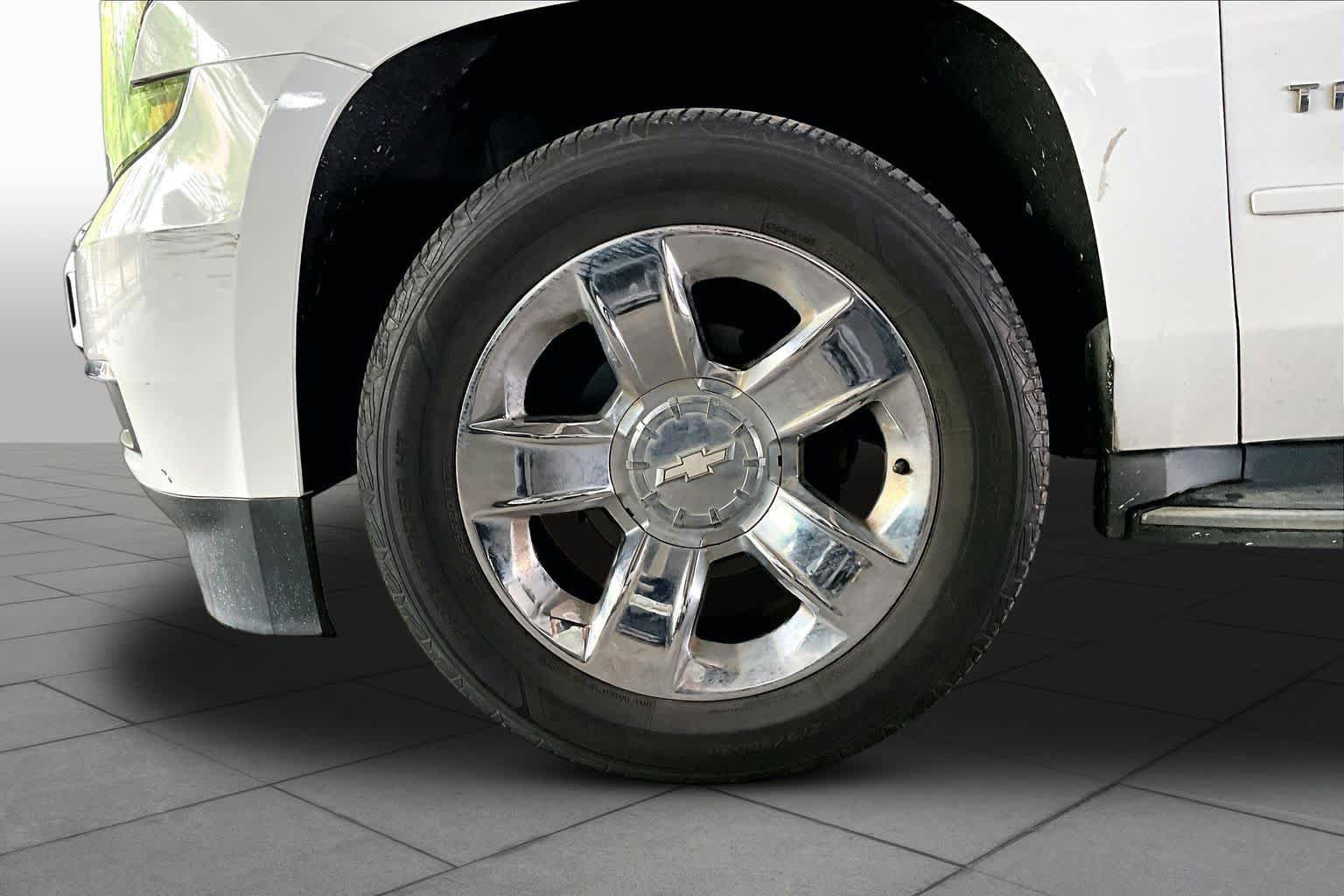 Used 2015 Chevrolet Tahoe LTZ RWD image 10