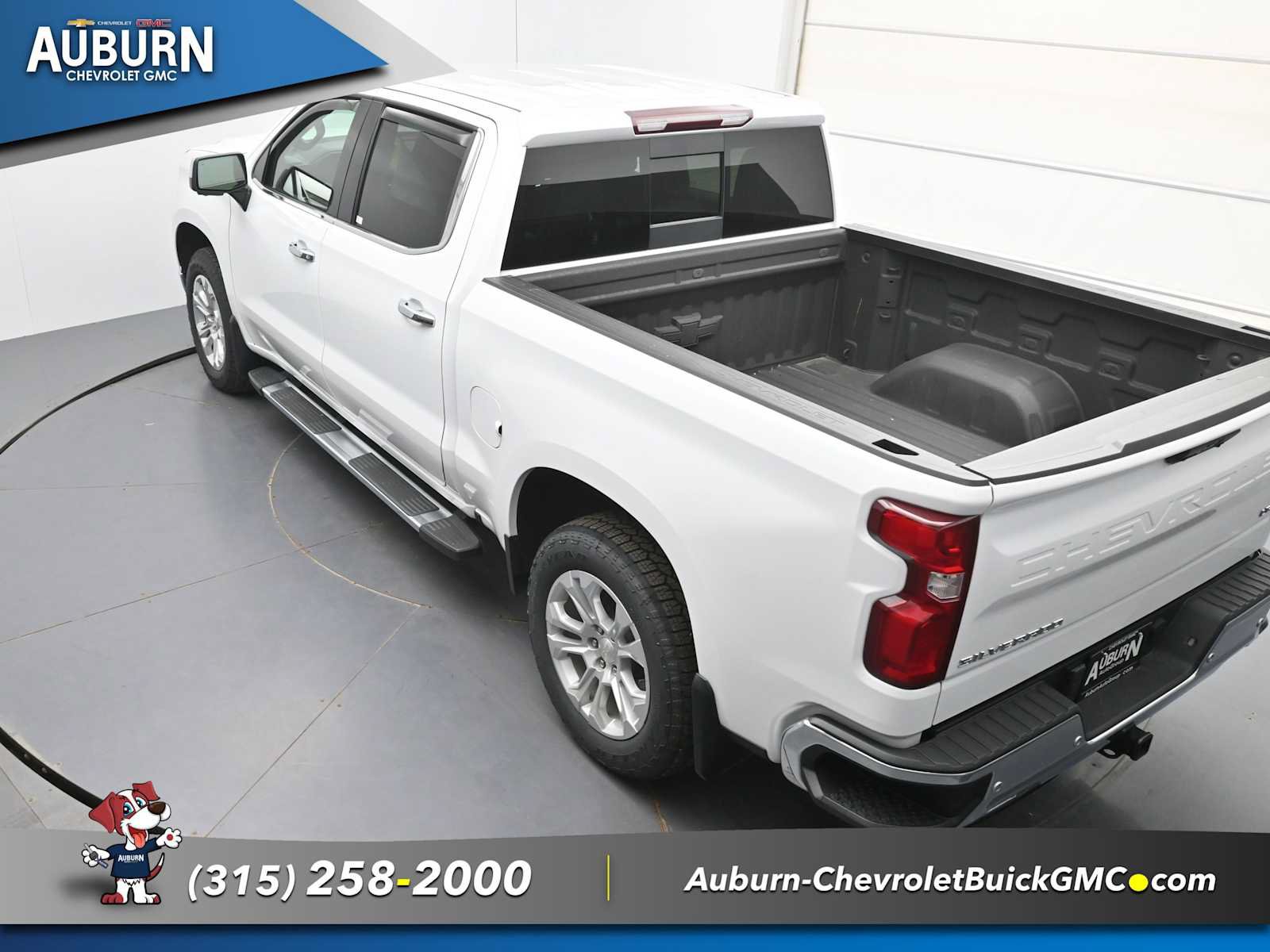 Used 2023 Chevrolet Silverado 1500 LTZ AWD/4WD image 31