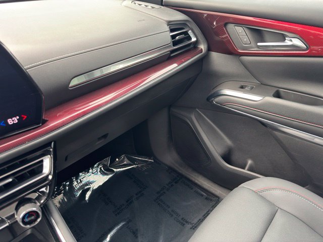 Certified 2025 Chevrolet Traverse Z71 w/ LPO, Floor Liner Package AWD/4WD image 29