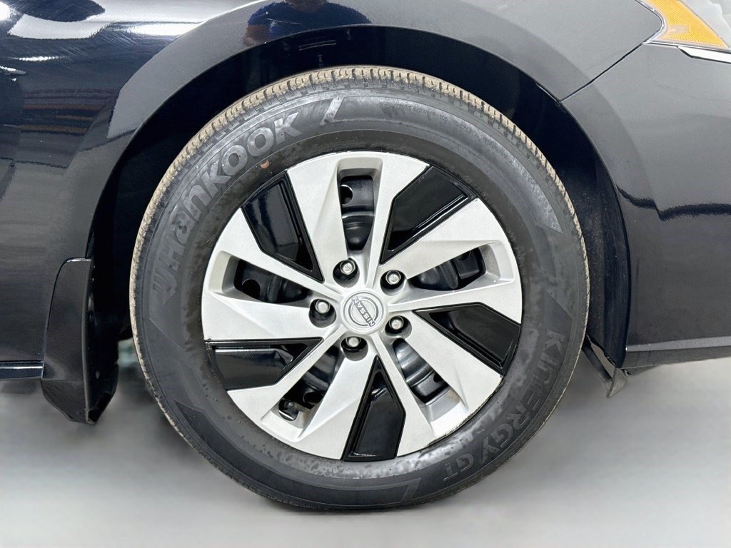 Used 2023 Nissan Altima 2.5 S FWD image 31