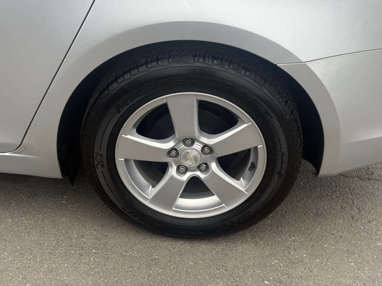 Used 2015 Chevrolet Cruze LT image 37