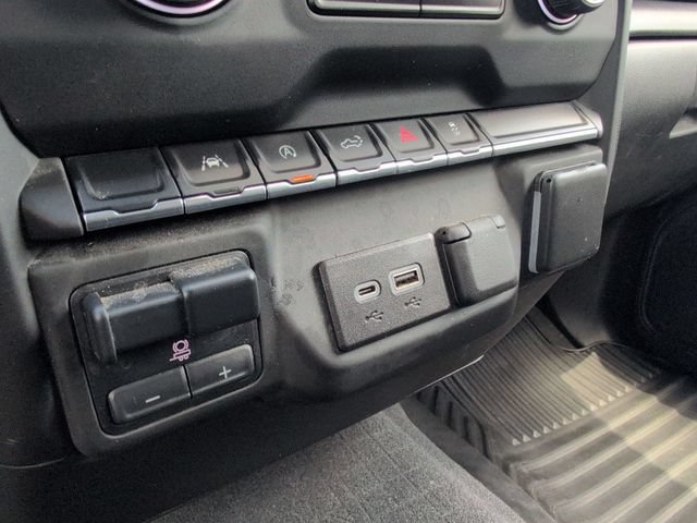 Used 2023 Chevrolet Silverado 1500 Custom w/ LPO, Dark Essentials Package AWD/4WD image 30