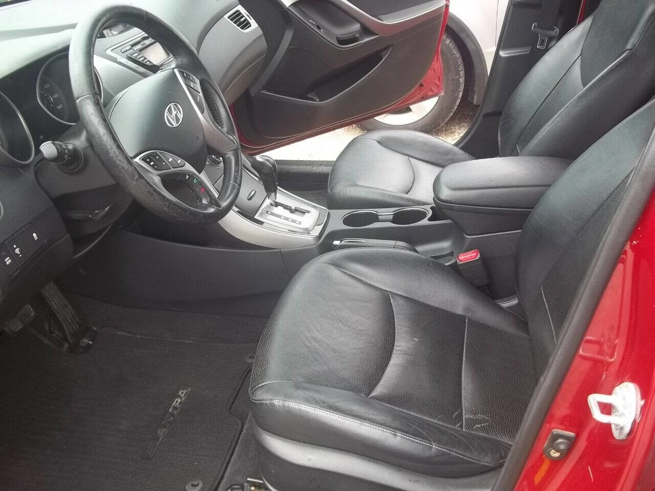 Used 2013 Hyundai Elantra Limited FWD image 8
