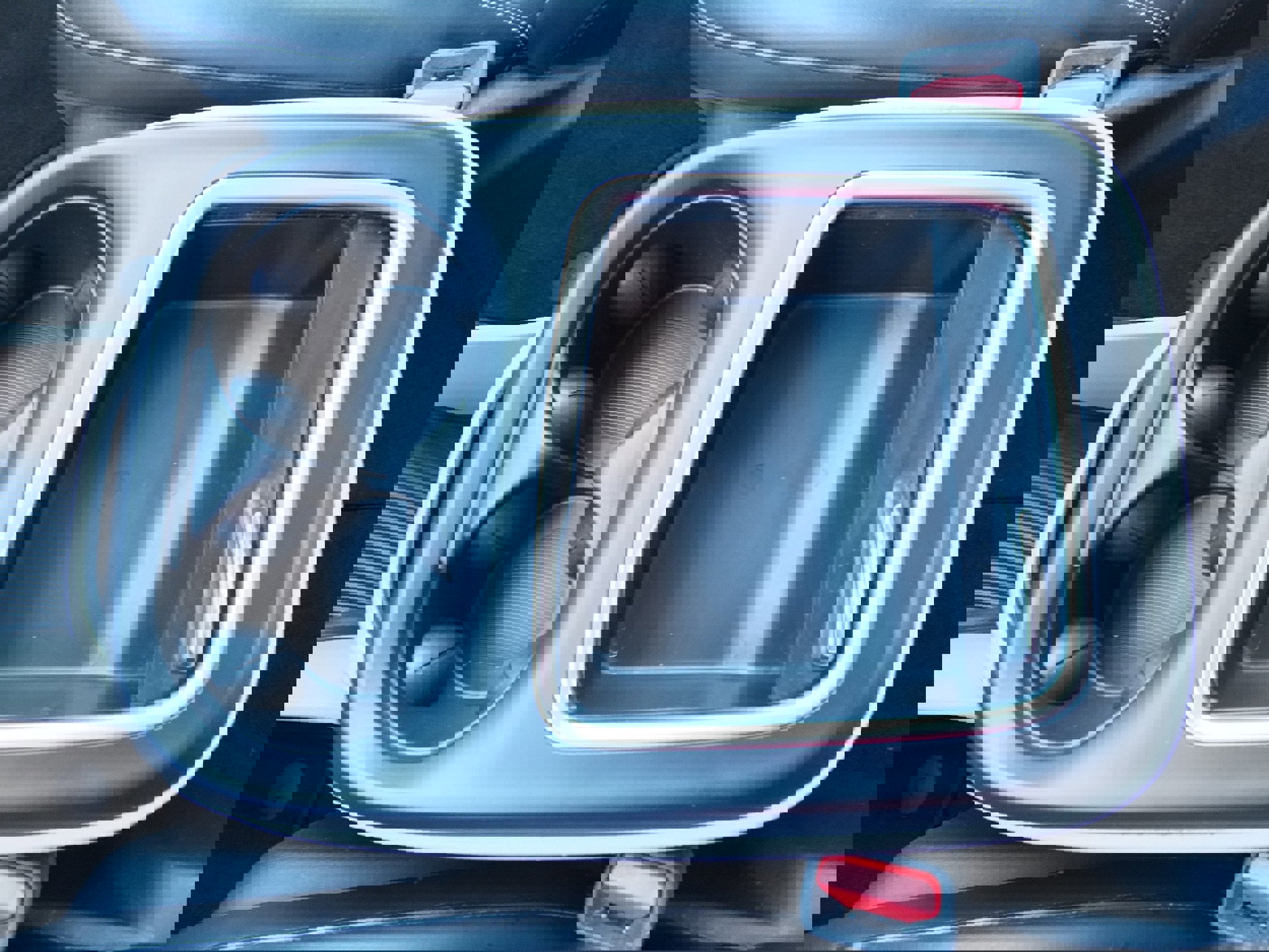 Used 2023 Chrysler Pacifica Touring-L image 24