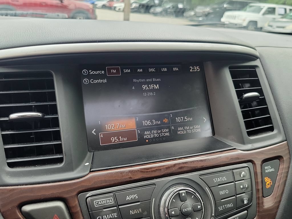 Used 2019 Nissan Pathfinder Platinum w/ Cargo Package AWD/4WD image 31