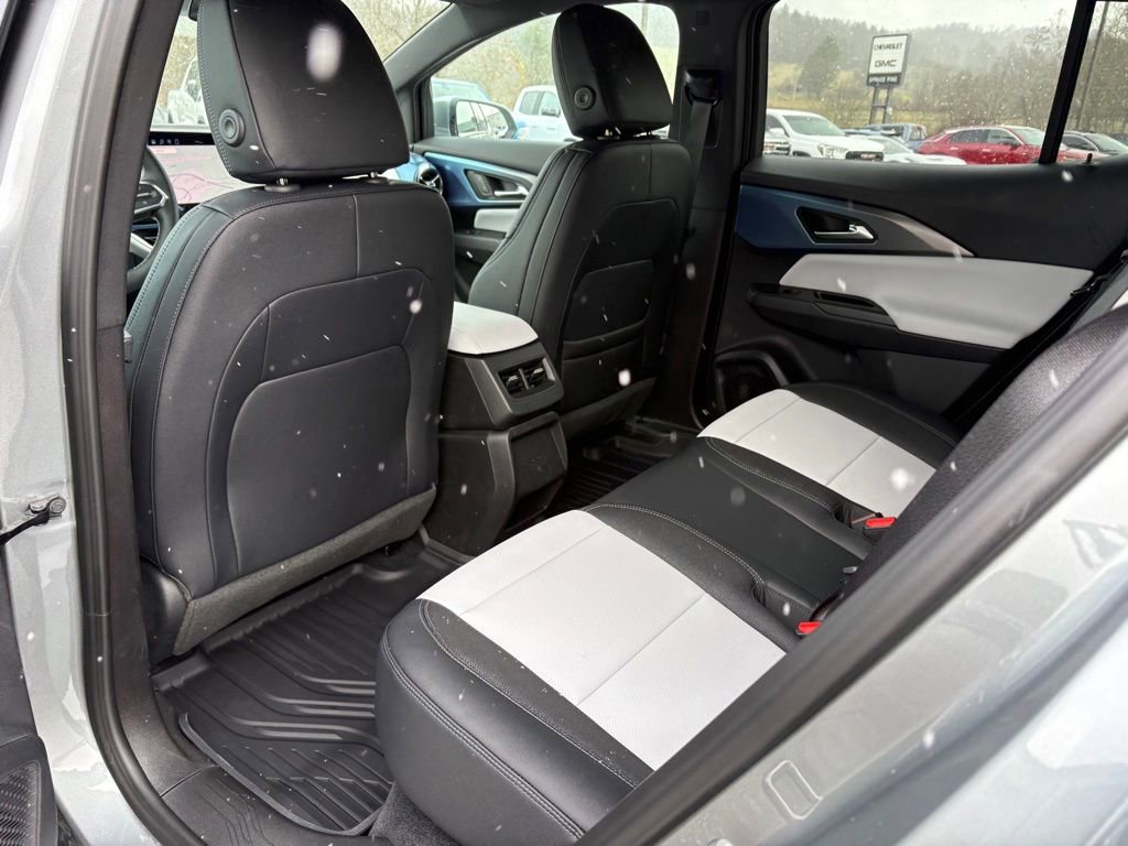 New 2026 Chevrolet Equinox EV LT image 21
