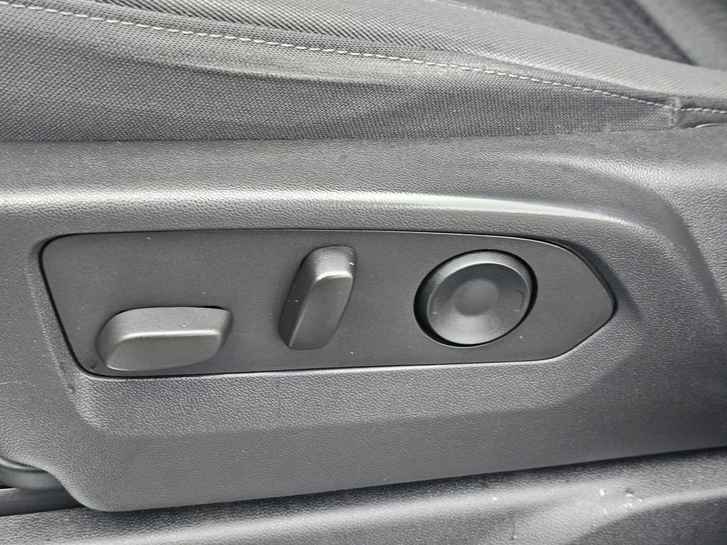 Used 2022 Chevrolet Silverado 1500 LT Trail Boss w/ Protection Package image 33