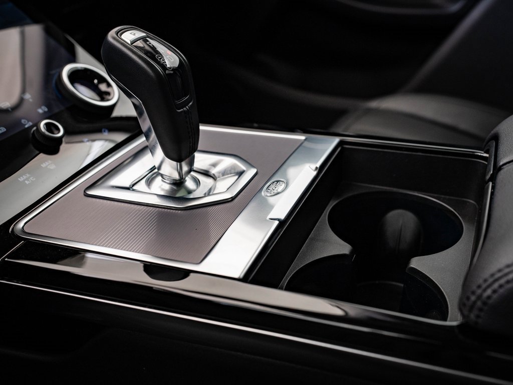 Used 2023 Land Rover Range Rover Evoque SE image 38