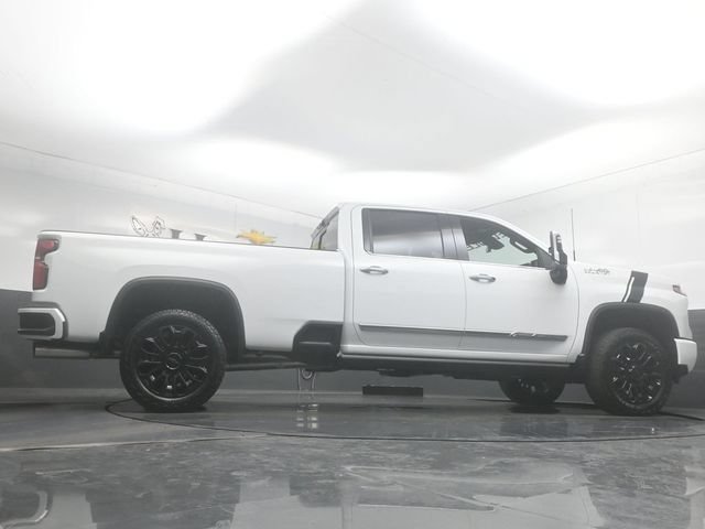 Used 2025 Chevrolet Silverado 2500 High Country w/ High Country Premium Package AWD/4WD image 50