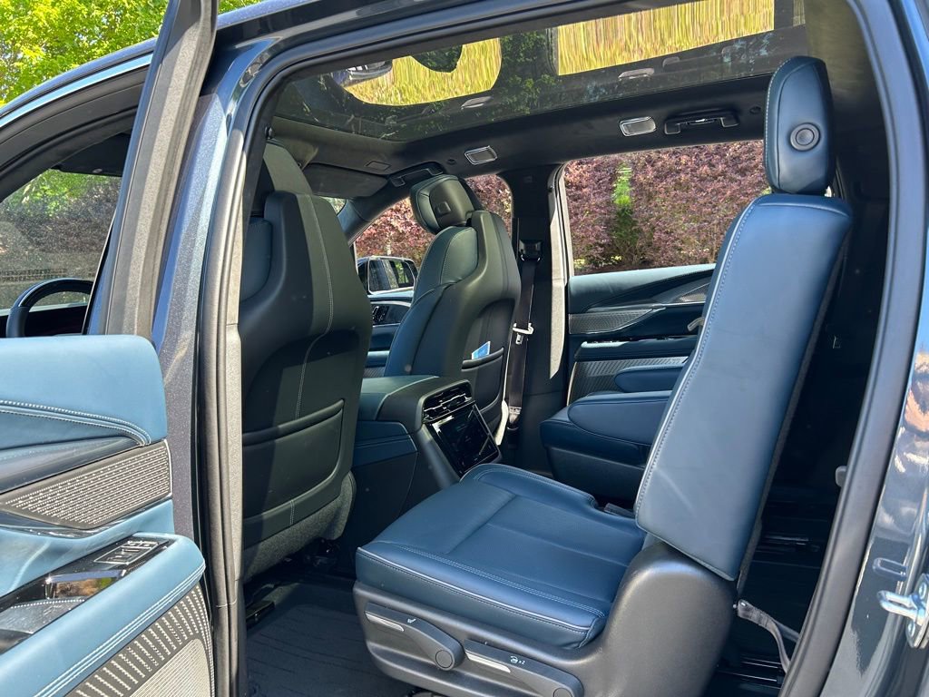 Used 2025 Cadillac Escalade IQ Luxury 2 w/ LPO, Premium Carpet Package AWD/4WD image 52