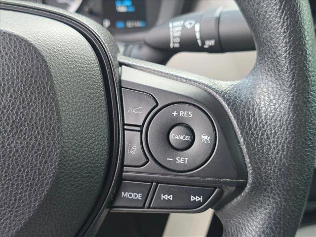 Used 2022 Toyota Corolla LE FWD image 11
