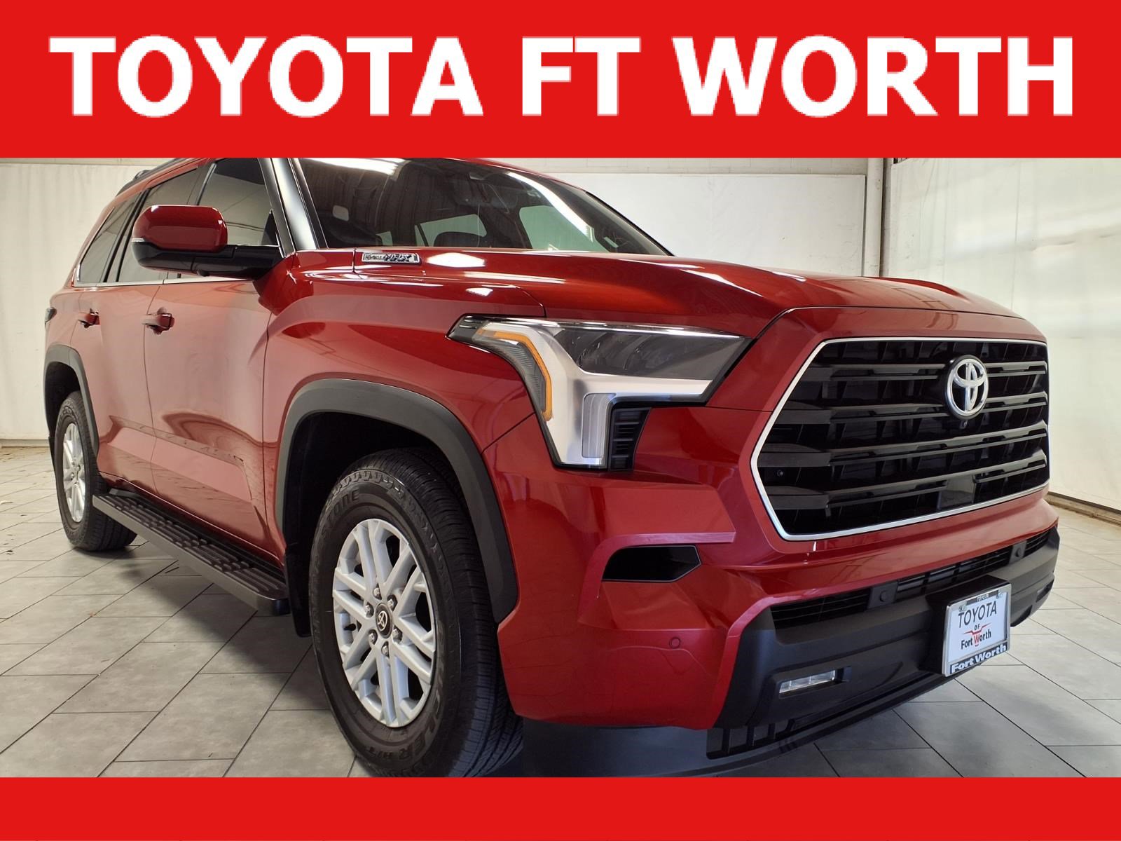 Used 2025 Toyota Sequoia SR5 w/ SR5 Premium Package AWD/4WD image 1