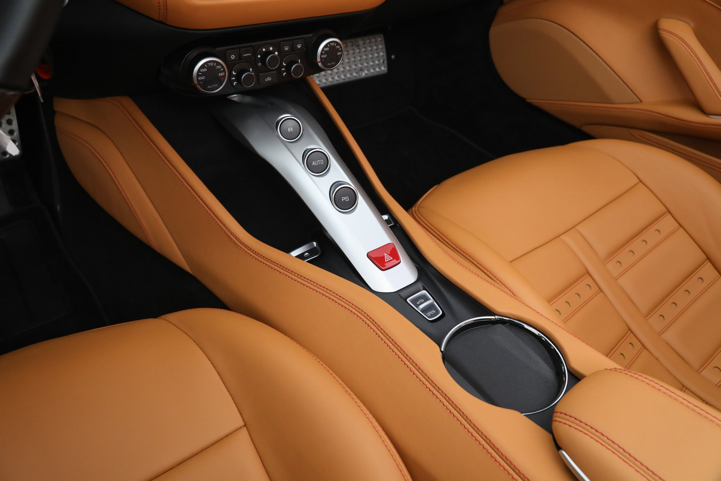 Certified 2017 Ferrari California T image 31