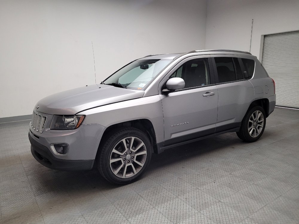 Used 2016 Jeep Compass High Altitude FWD image 2
