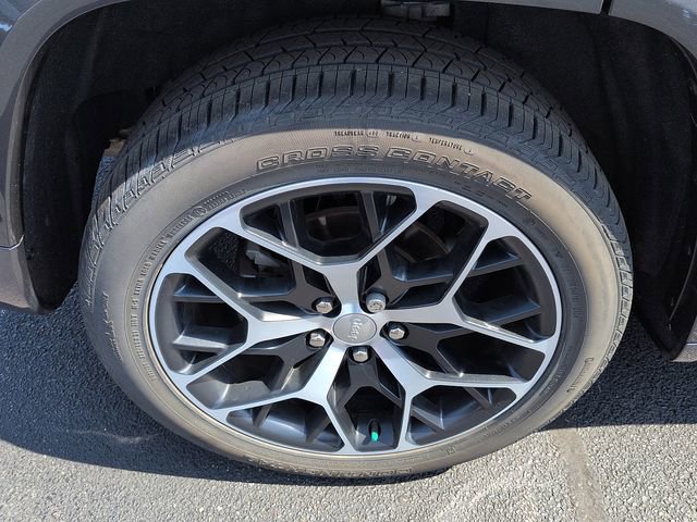 Used 2024 Jeep Grand Cherokee Summit image 9