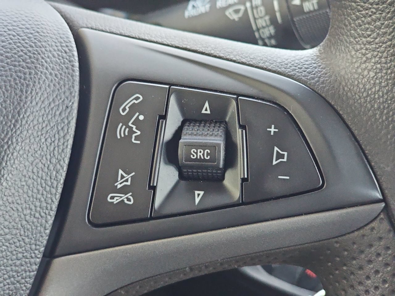 Used 2020 Chevrolet Spark LT FWD image 23