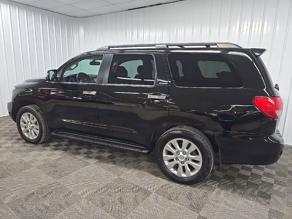Used 2016 Toyota Sequoia Platinum image 4