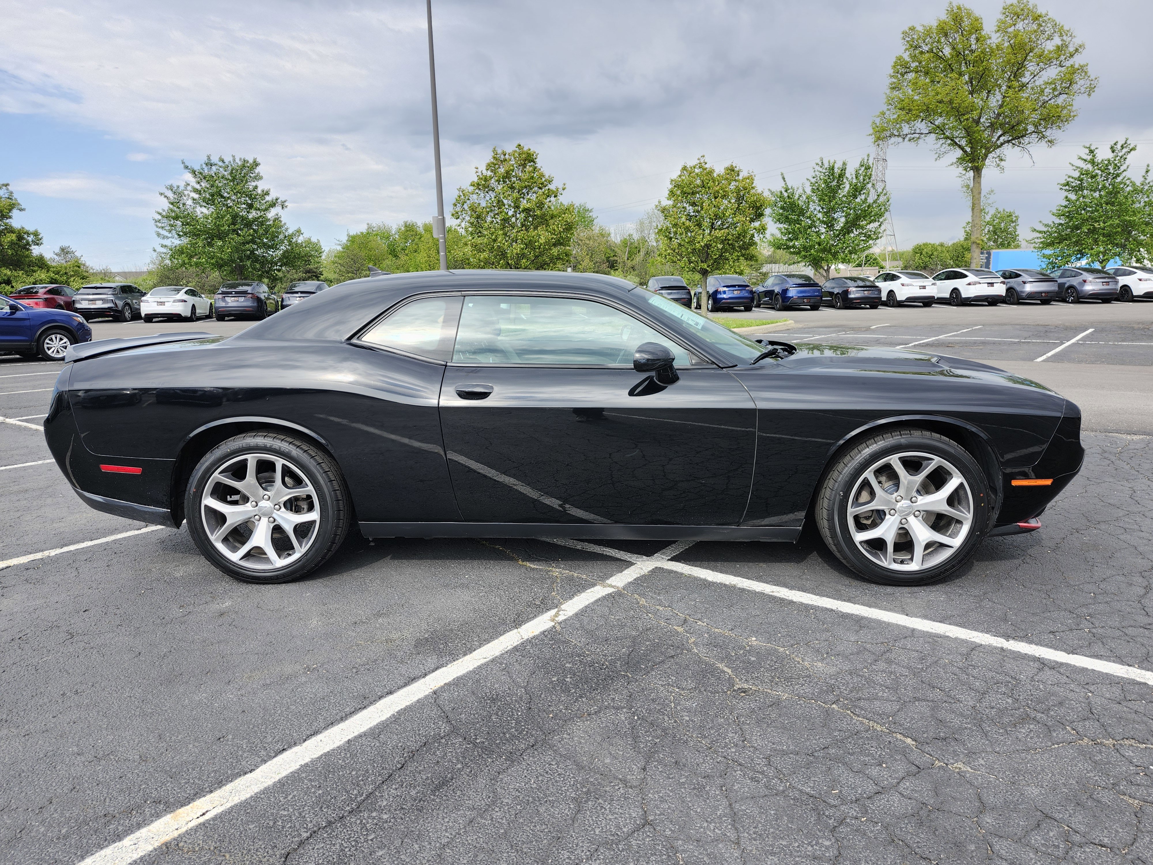 Used 2015 Dodge Challenger SXT Plus RWD image 19
