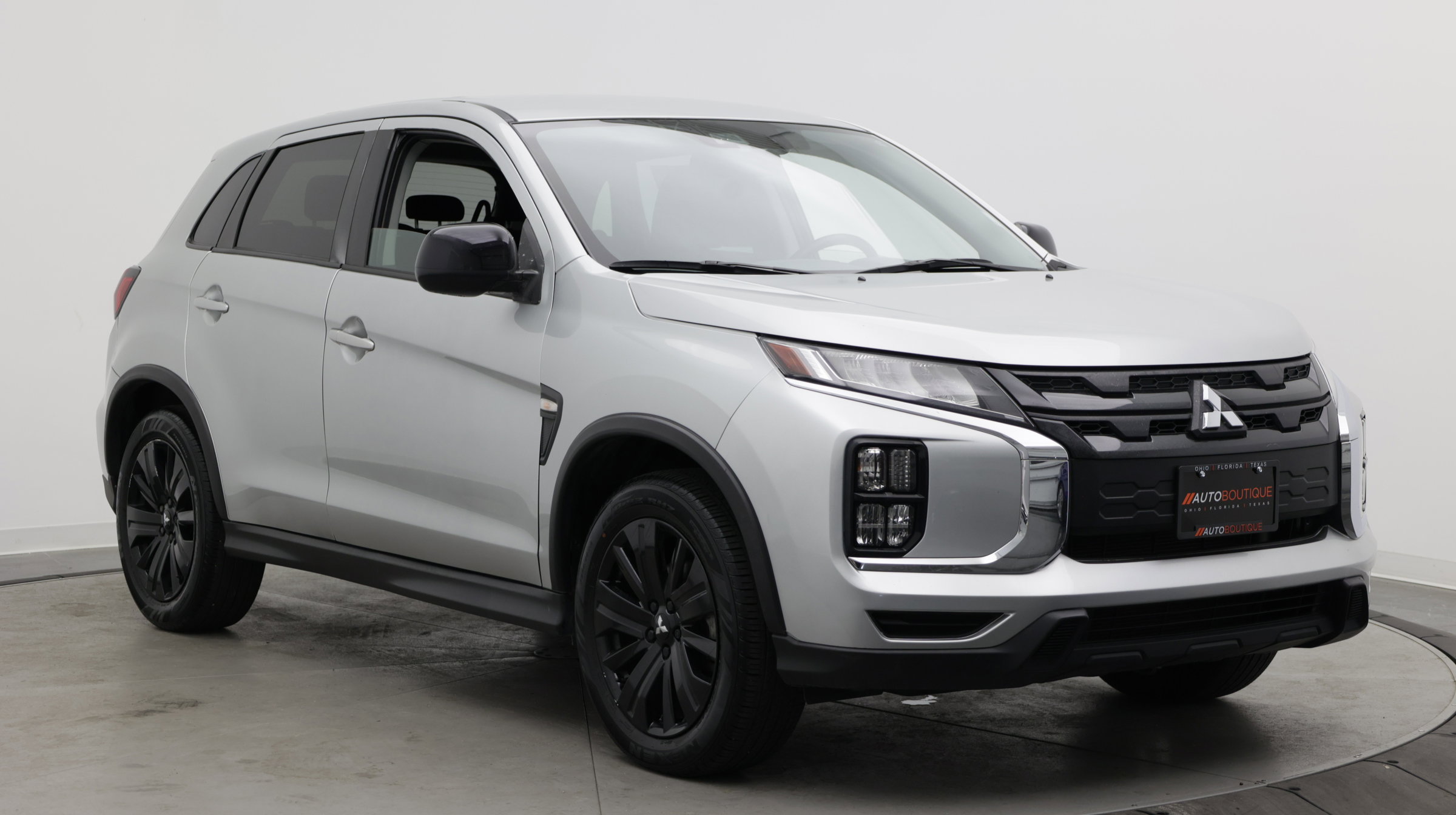 Used 2024 Mitsubishi Outlander Sport LE AWD/4WD image 3