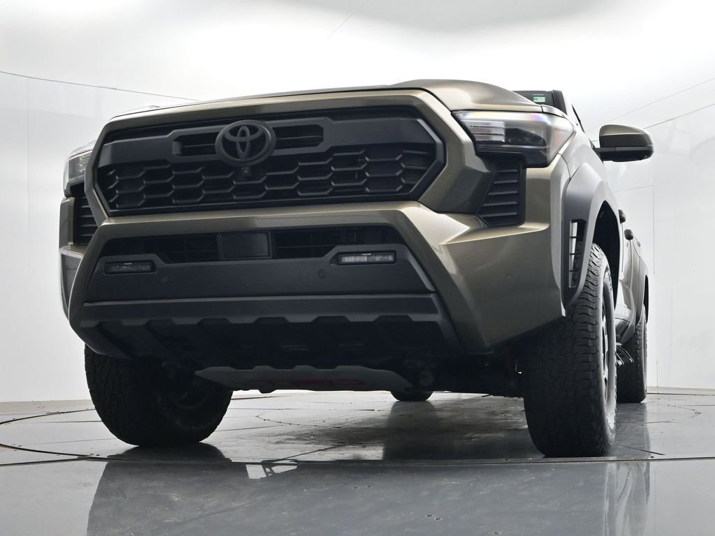 Used 2024 Toyota Tacoma TRD Off-Road w/ TRD Off Road Premium Package AWD/4WD image 47