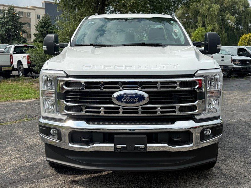 New 2026 Ford F350 XL w/ XL Chrome Package AWD/4WD image 9