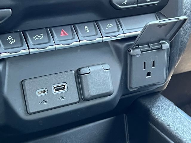 Certified 2022 Chevrolet Silverado 1500 LT Trail Boss w/ Convenience Package II AWD/4WD image 34