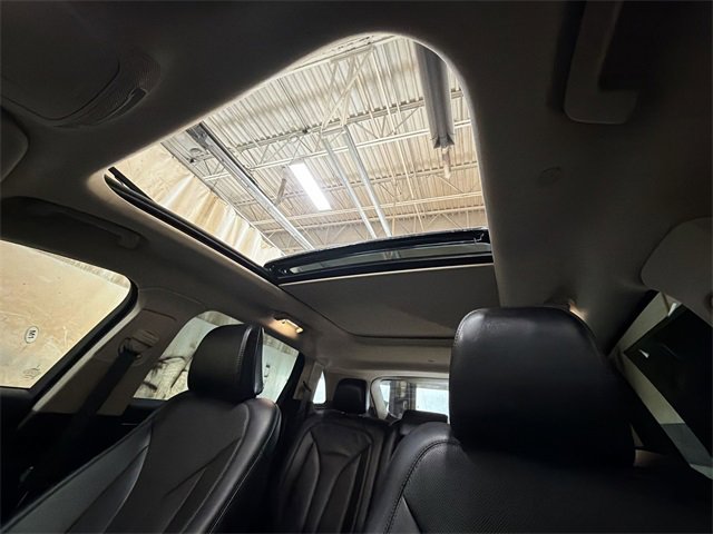 Used 2022 Lincoln Nautilus Reserve w/ Equipment Group 201A image 23