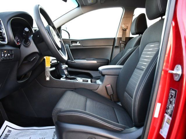 Used 2021 Kia Sportage LX w/ LX AWD Popular Package image 16