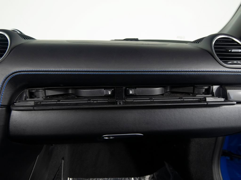 Certified 2025 Porsche 718 Boxster GTS RWD image 42