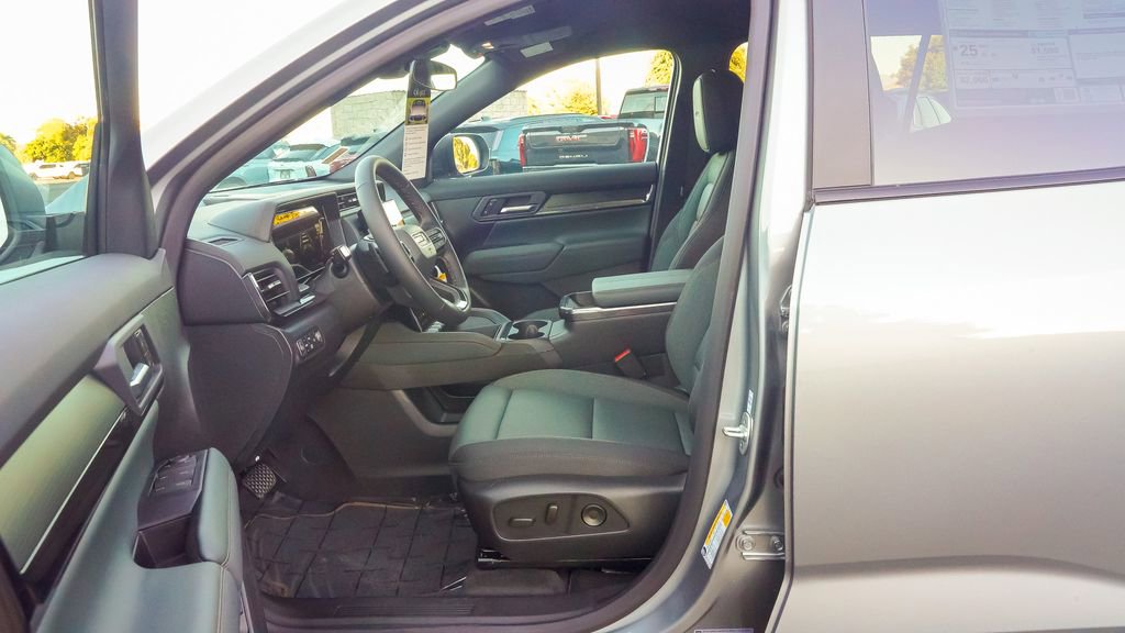 New 2026 GMC Terrain AT4 w/ Convenience Package III image 13