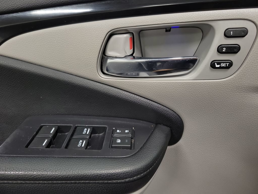 Used 2019 Honda Pilot Touring image 23