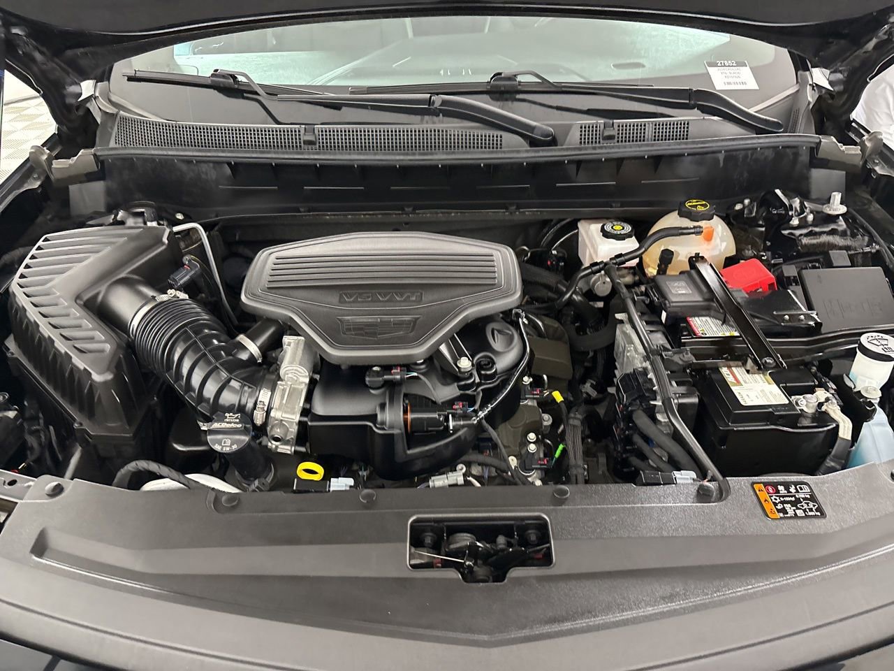 Used 2024 Cadillac XT6 Premium Luxury w/ LPO, Floor Liner Package image 32